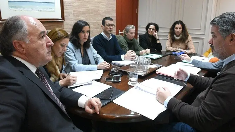 REUNION NACHO ROMANI VIVIENDA