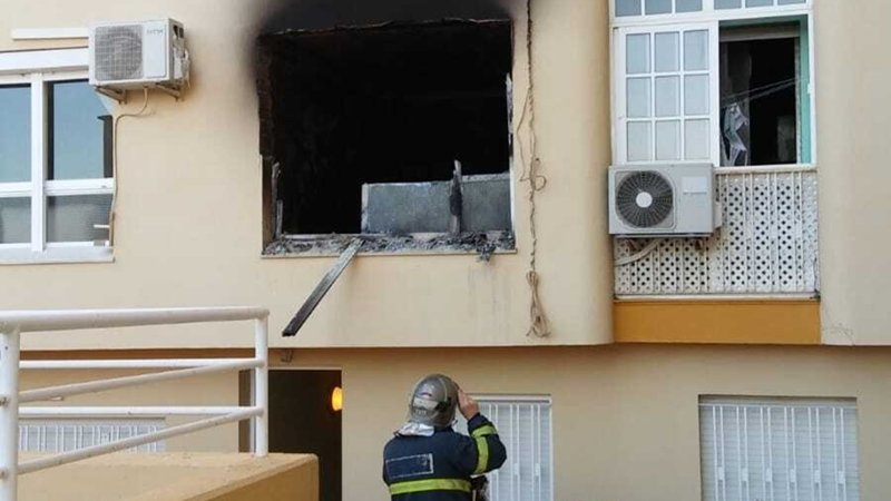 Bomberos - incendio San Fernando (1)