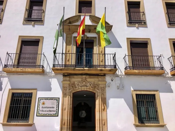 fachada Ayto de frente