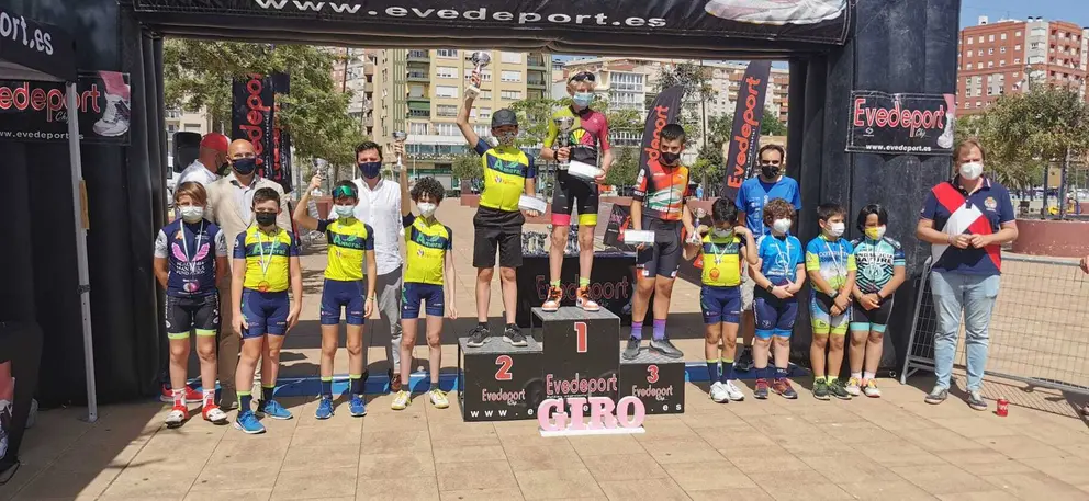 Entrega de trofeos del "Giro Amarillo". AYTO ALGECIRAS