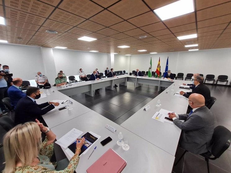 Reunión del plan especial de seguridad Campo de Gibraltar presidida por Grande-Marlaska