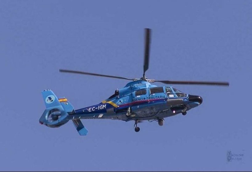 Helicóptero del Servicio de Vigilancia Aduanera, del Ministerio de Hacienda