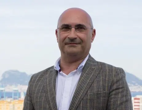 &Aacute;ngel Mart&iacute;nez