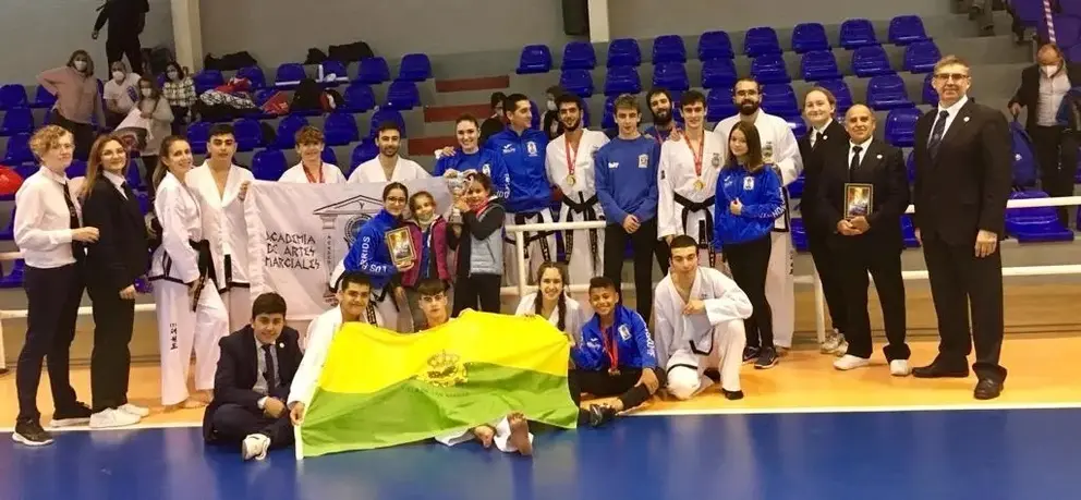 Competidores de la Academia de Taekwon-Do ITF en el Clasificatorio de Motril