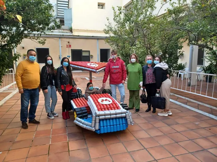 Concurso de esculturas de latas