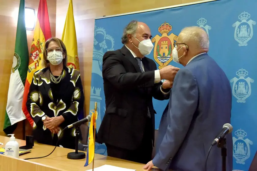 1-IMPOSICION INSIGNIA ANTONIO QUITERO