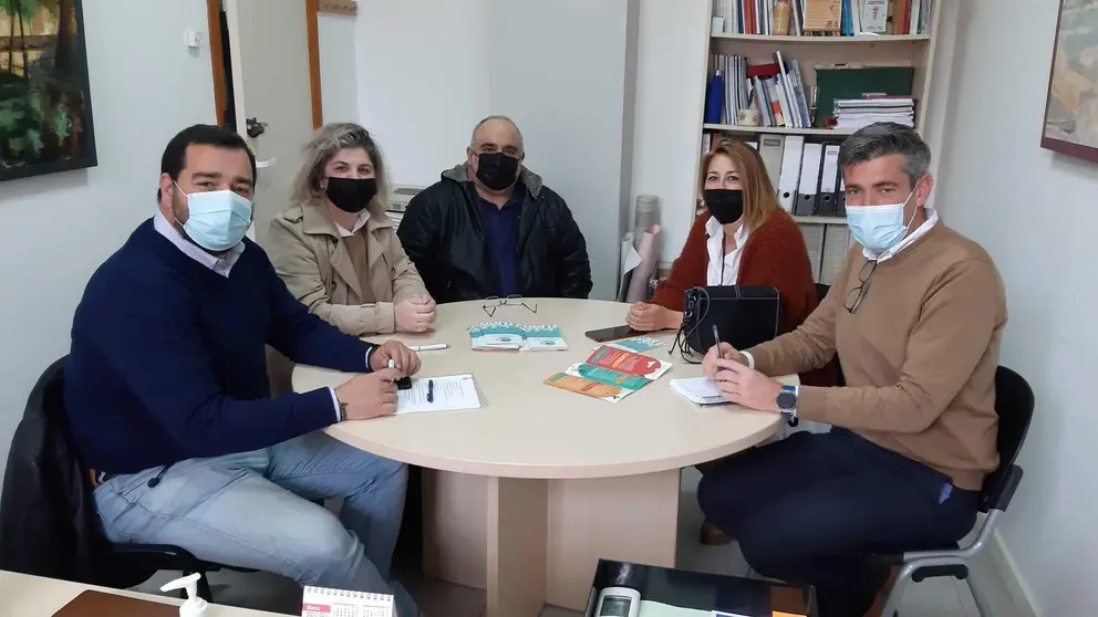 Reunion asociacion Asperger TEA