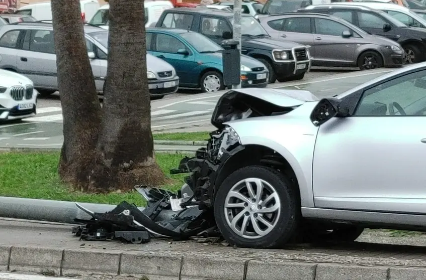Accidente frente al cementerio viejo