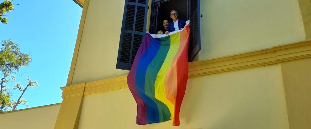 Bandera LGTBI en Mancomunidad