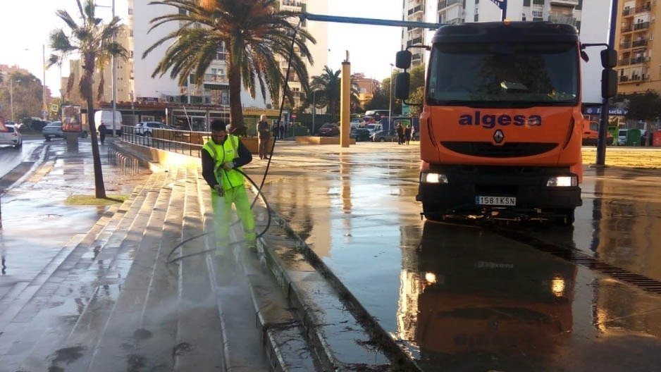 Baldeo de calles en Algeciras