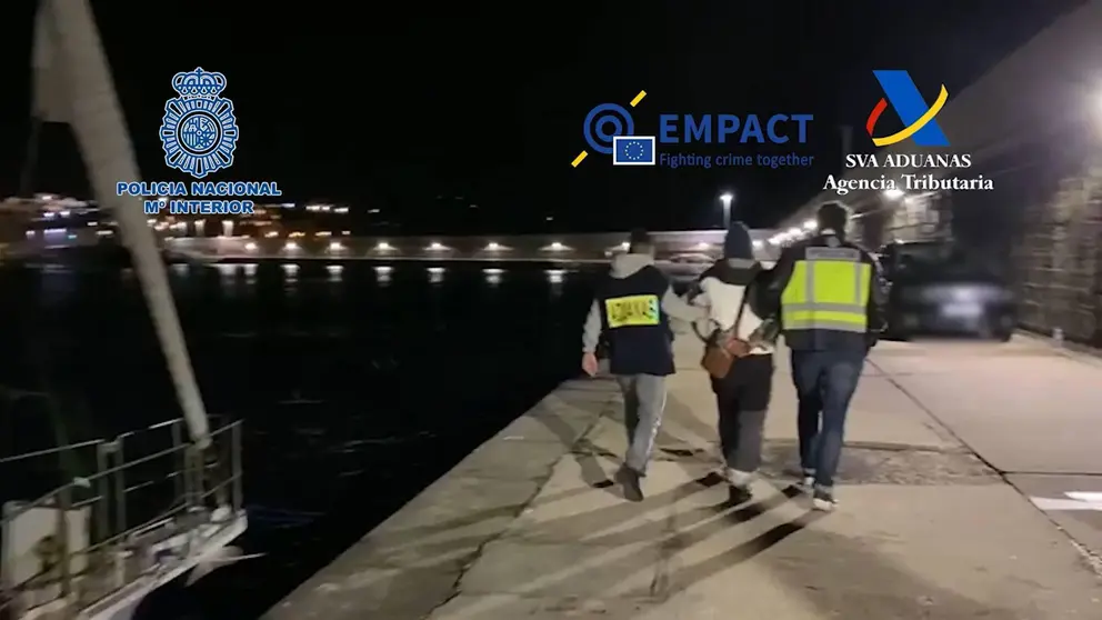 Uno de los detenidos en la operacion