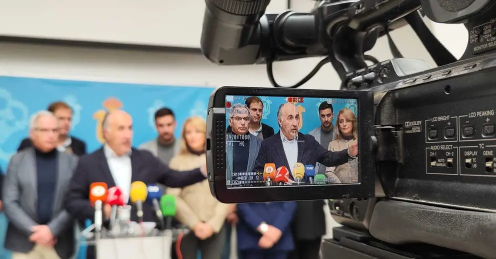 Miembros del equipo de Gobierno en una comparecencia p&uacute;blica
