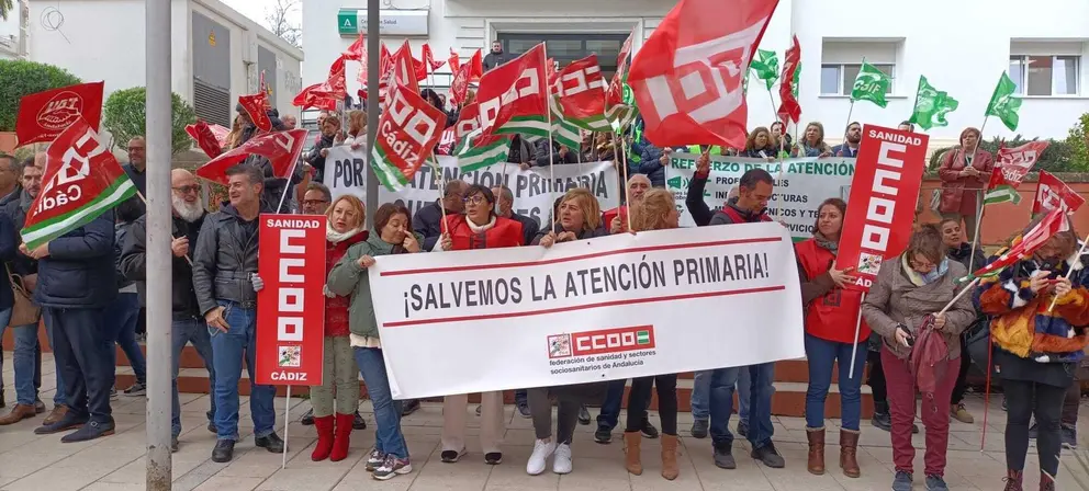 Protesta frente al ambulatorio Algeciras Centro