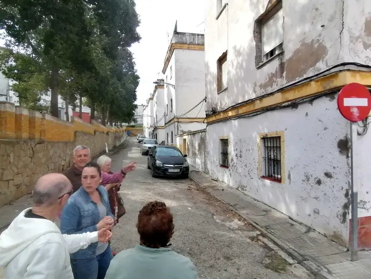 Grietas en bloques calle Andaluc&iacute;a 2