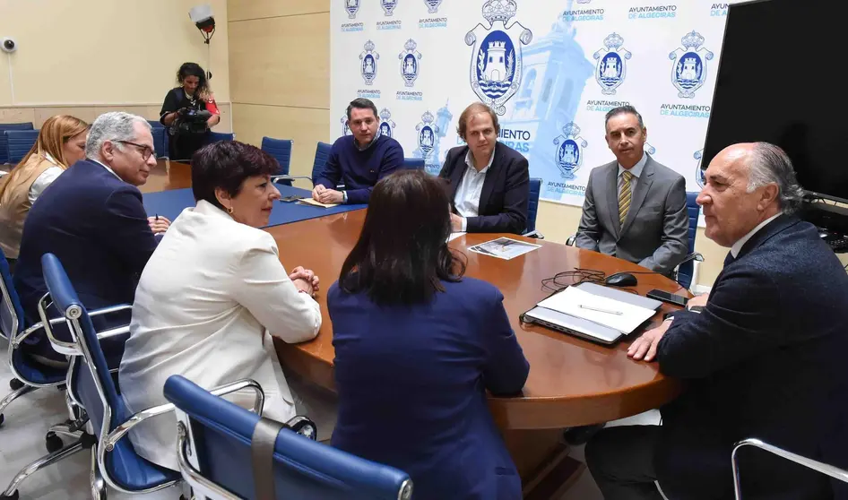 Reuni&oacute;n nueva empresa de conserjes de colegios
