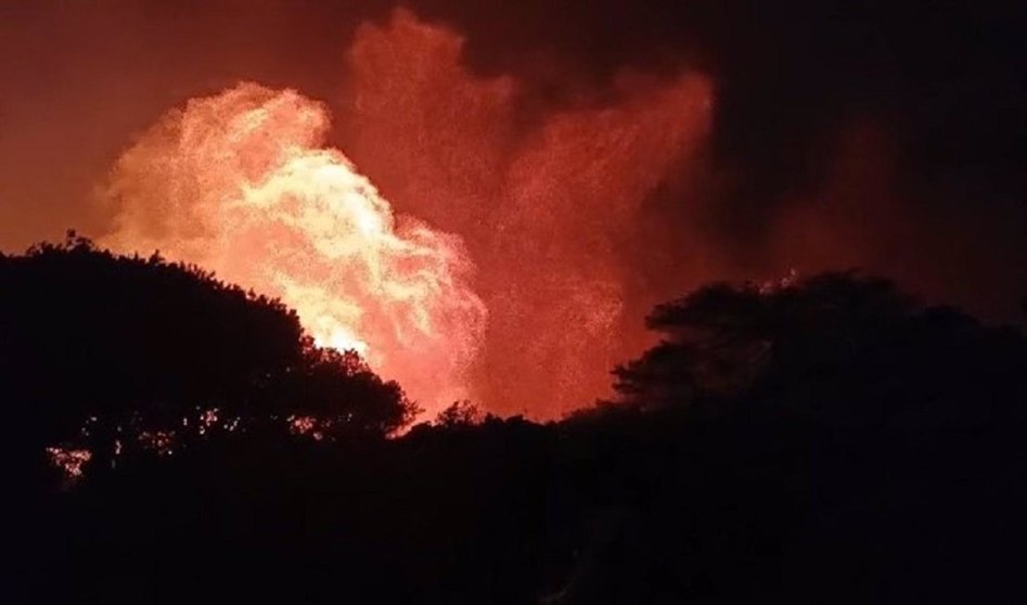 Incendio declarado en el paraje sierra de San Bartolomé, en el municipio gaditano de Tarifa. - EMERGENCIAS 112