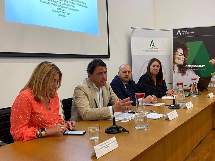 La Junta informa a los empresarios del Campo de Gibraltar de las ayudas de Empleo disponibles - JUNTA DE ANDALUCÍA