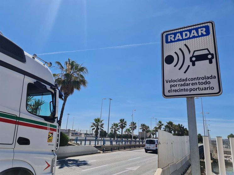 Aviso de radares en el recinto portuario de Algeciras. - APBA