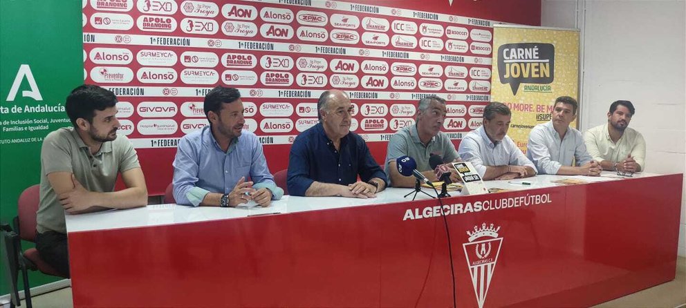 Rueda de prensa tras el acuerdo entre el IAJ y el Algeciras CF