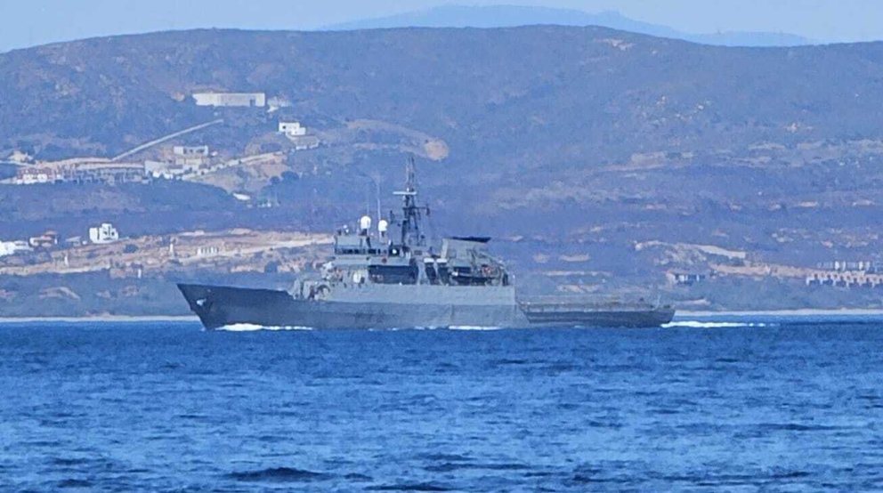 Imagen del patrullero captada desde Gibraltar. Foto GBC
