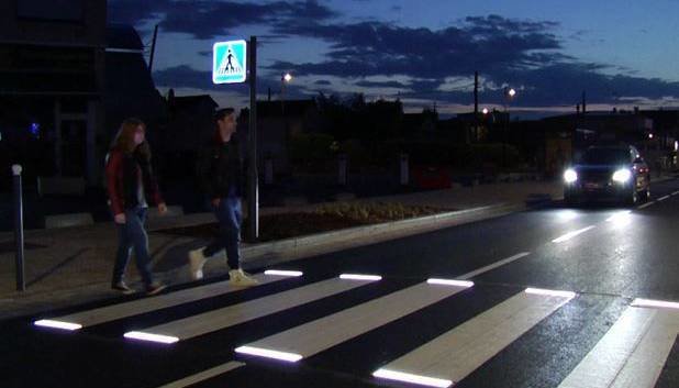 Pasos de peatones inteligentes (Interlight) (1)