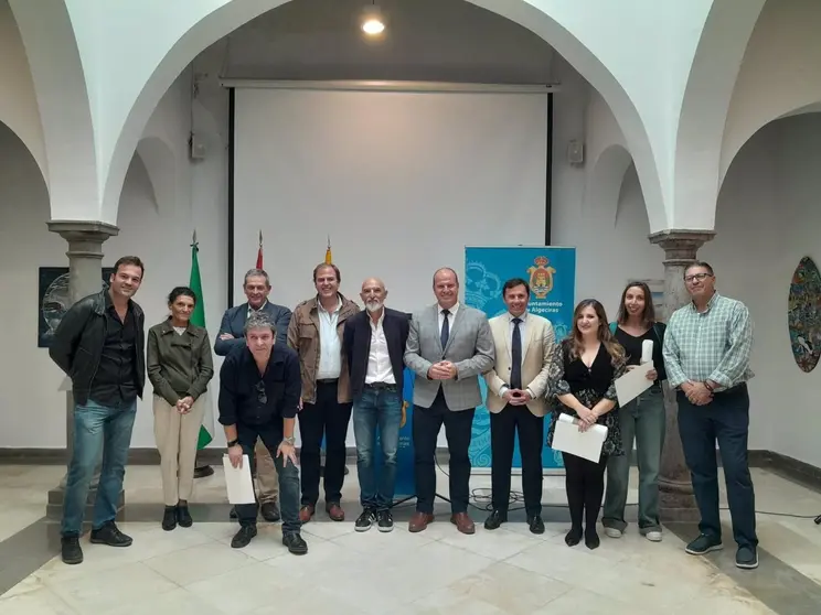 El Museo Municipal de Algeciras expone las obras ganadoras del concurso de pintura Un Parque con Arte - JUNTA DE ANDALUC&Iacute;A