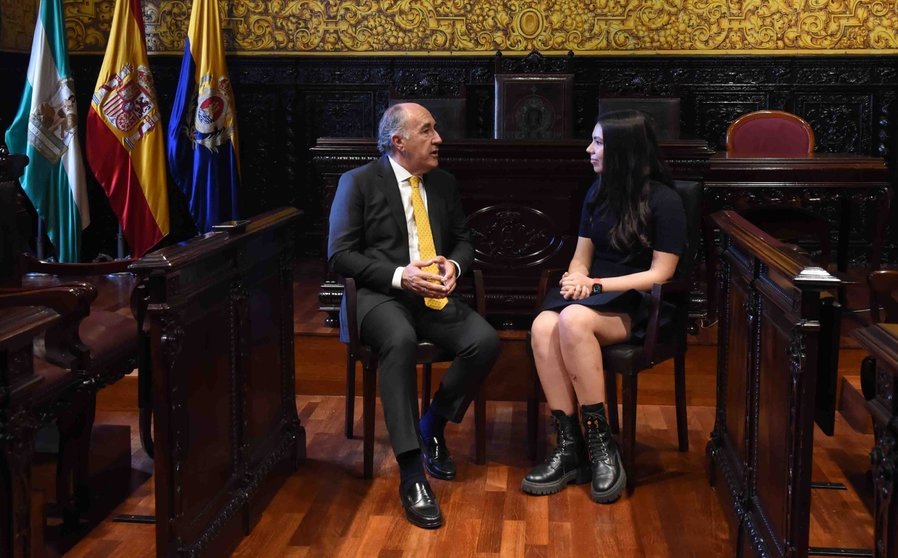 El alcalde de Algeciras, con Paula Bejarano