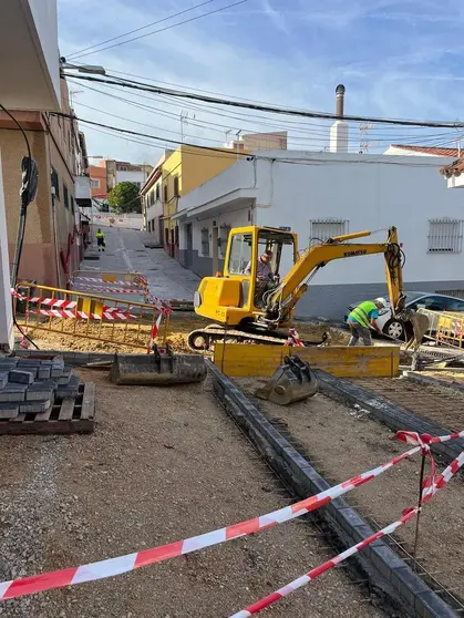 Obras en la calle Hortensia