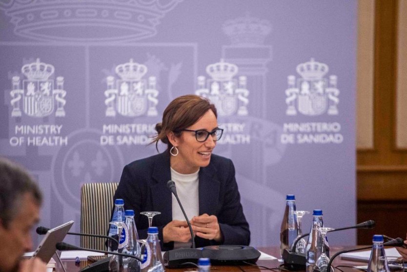 Mónica García durante la reunión