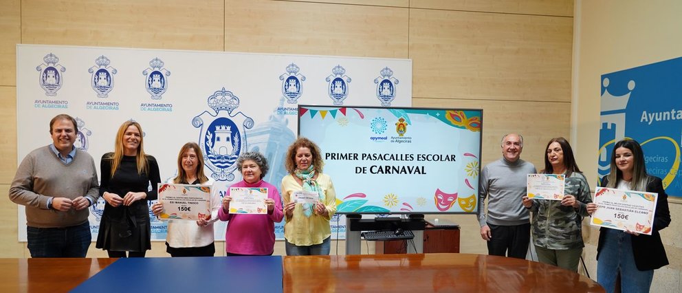 Premios del primer pasacalles escolar del Carnaval