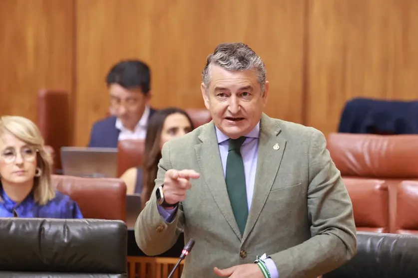 Intervenci&oacute;n de Antonio Sanz en el Parlamento
