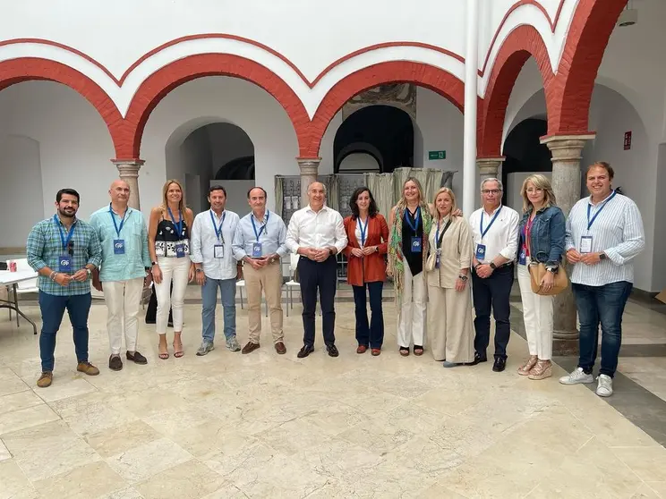 Representantes del PP en las Elecciones Europeas en Algeciras (1)