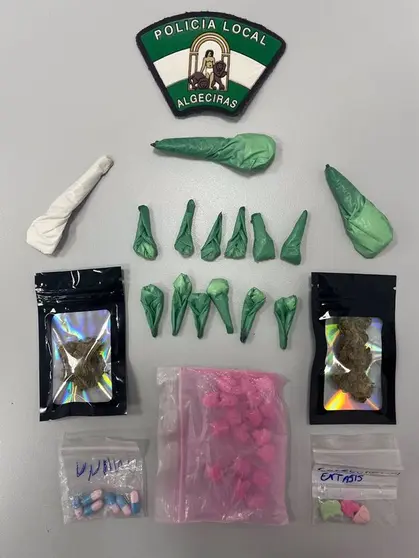Droga incuatada a la pasajera de la moto