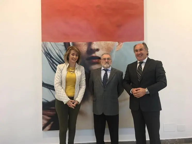P&eacute;rez Ben&iacute;tez, junto a Landaluce y Pilar Pintor