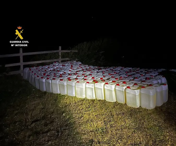 Petacas de gasolina intervenidas en una operaci&oacute;n