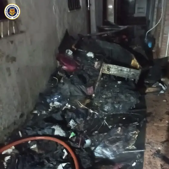 Un detalle del interior de la vivienda tras el incendio