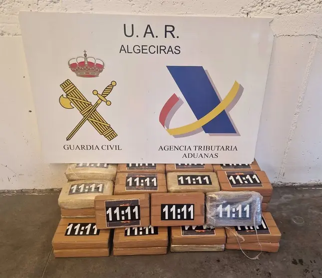 Pastillas de coca&iacute;na intervenidas en un contenedor en el puerto de Algeciras. - GUARDIA CIVIL-AGENCIA TRIBUTARIA