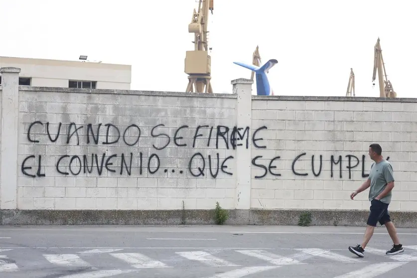 Una pintada durante la huelga del metal