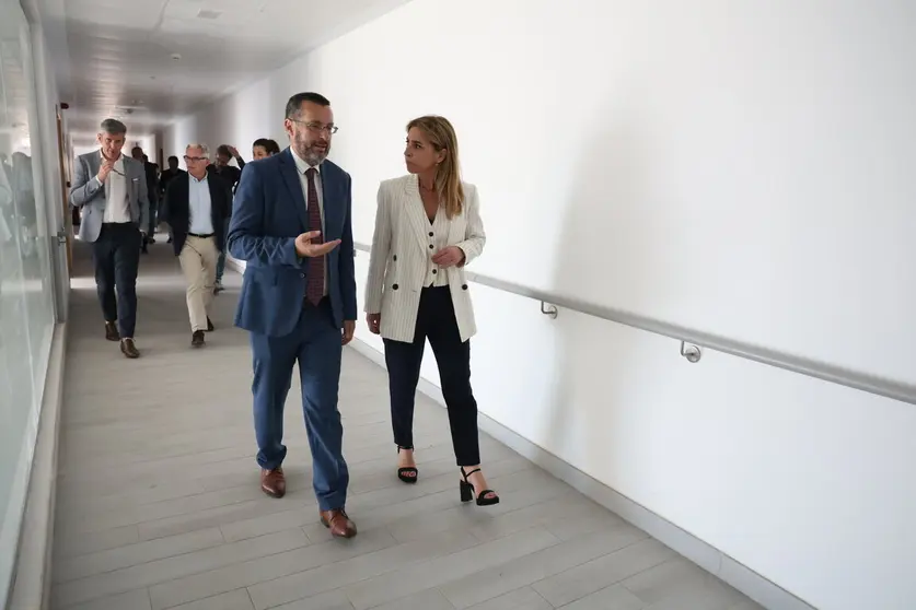 Juan Franco y Almudena Mart&iacute;nez en la residencia de Santa Margarita