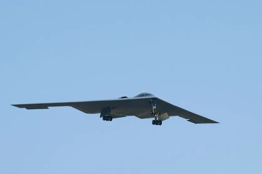 Bombardero B-2