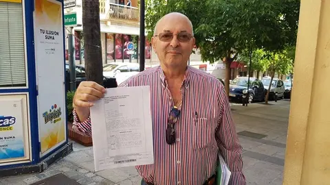 Jos&eacute; Gal&aacute;n con la sentencia del TSJA que le da definitivamente la raz&oacute;n
