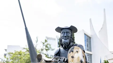 El Quijote de Algeciras y su vespa - Tmoyuki Hotta (17)