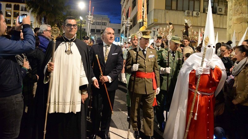 3-PROCESION COLUMNA