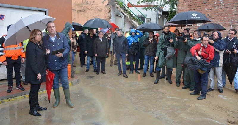 susana diaz estacion inundacion4