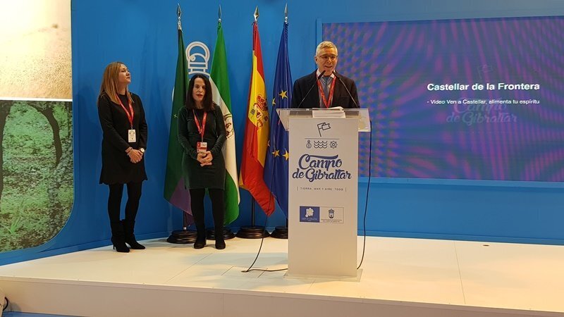 Juan Casanova, alcalde de Castellar, presenta la oferta del municipio