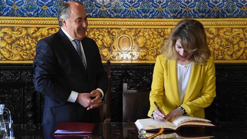 El gobierno local con la nueva delegada del gobierno de la Junta en Cádiz1